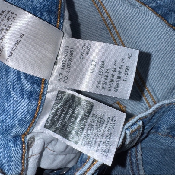 Levi 501 Light Wash Distressed Denim Jean Shorts 27 - Picture 6 of 6